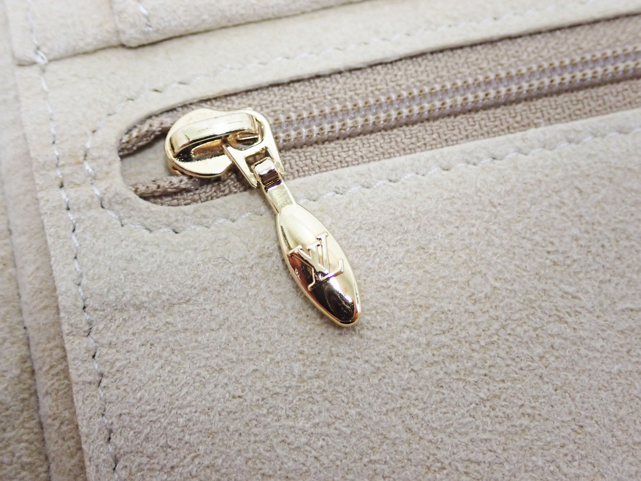 Louis Vuitton Monogram Nice Jewelry Case - Brown Travel, Accessories -  LOU749552